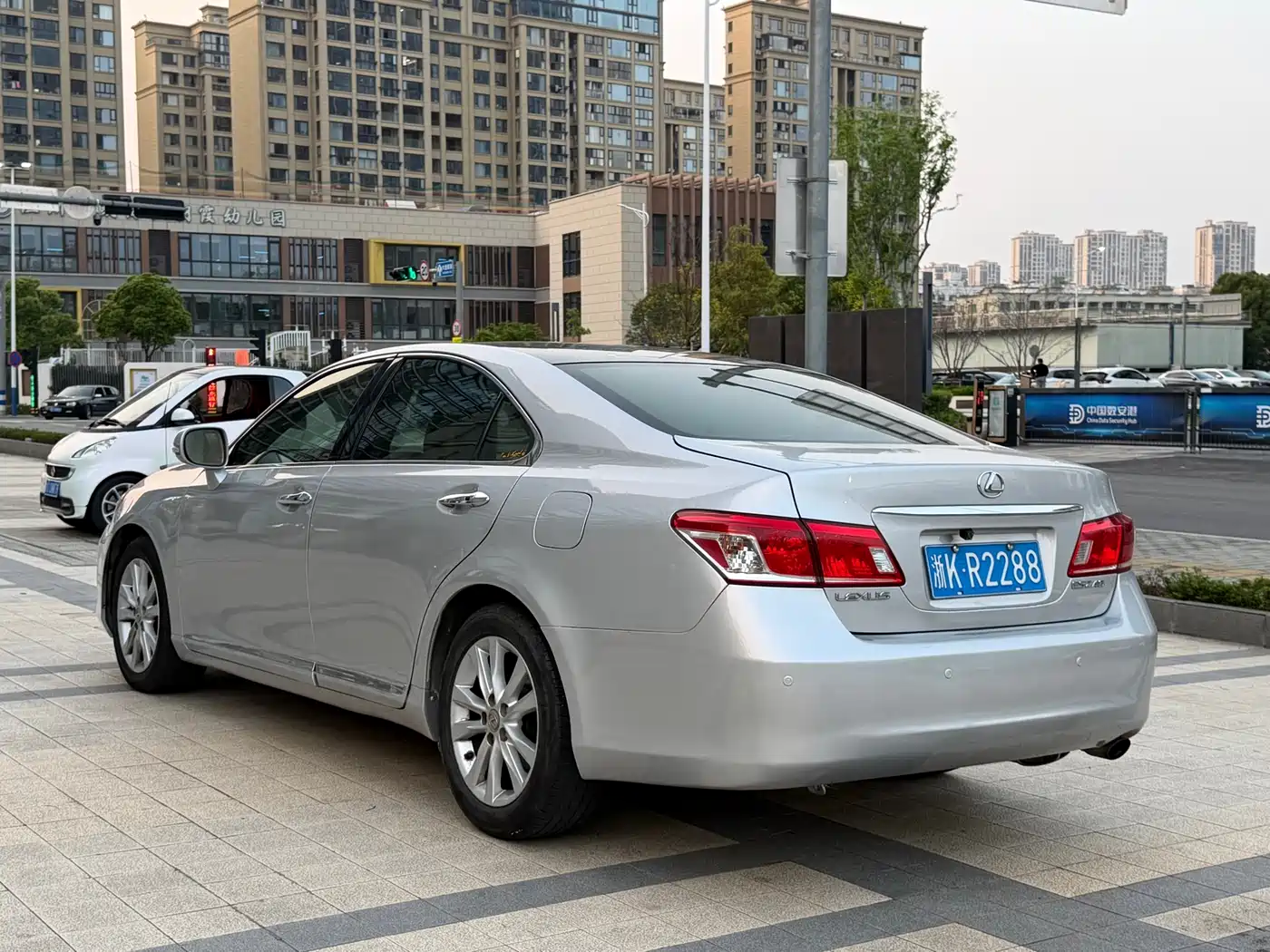 Lexus ES 2012 240 Special Limited Edition фото 11
