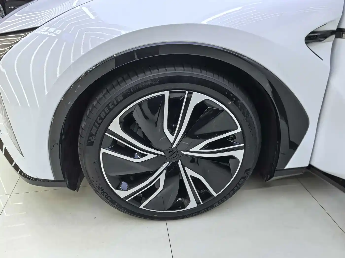 HiPhi X 2024 2021 Performance Edition 6-Seater