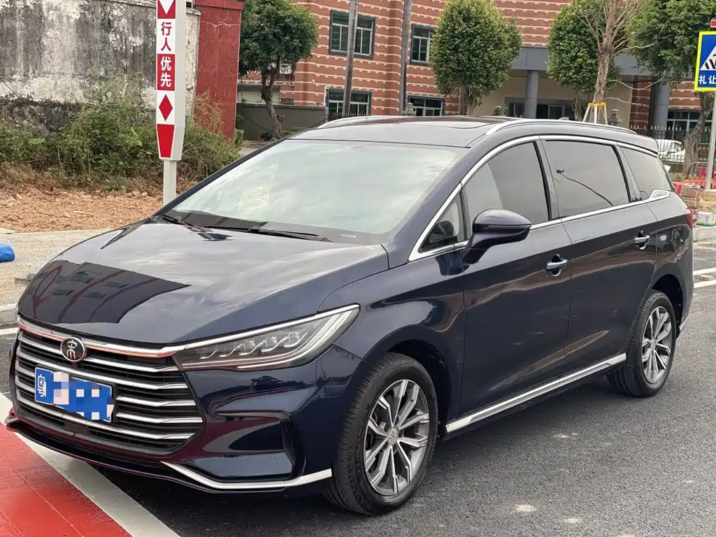 BYD Song MAX 2020 2021 Upgrade 1.5T Automatic Luxury Edition 6-Seater