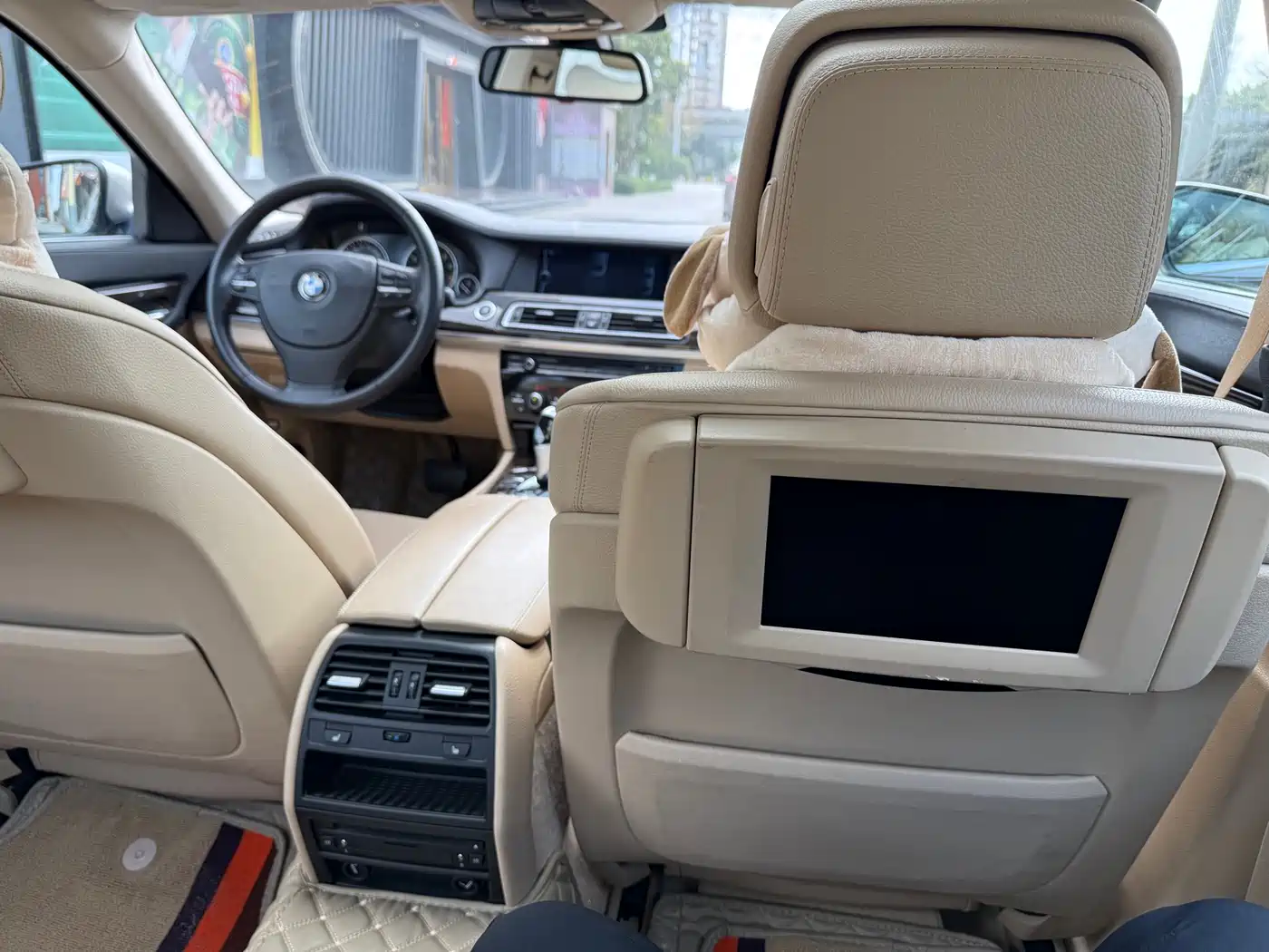 BMW 7 Series 2011 730Li Elegance фото 18