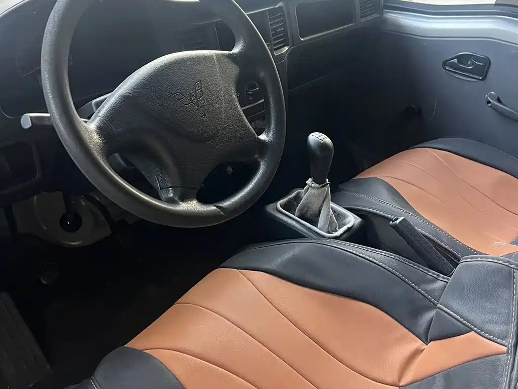 Wuling Motors Wuling Zhiguang 2019 2015 1.2L Utility LSI