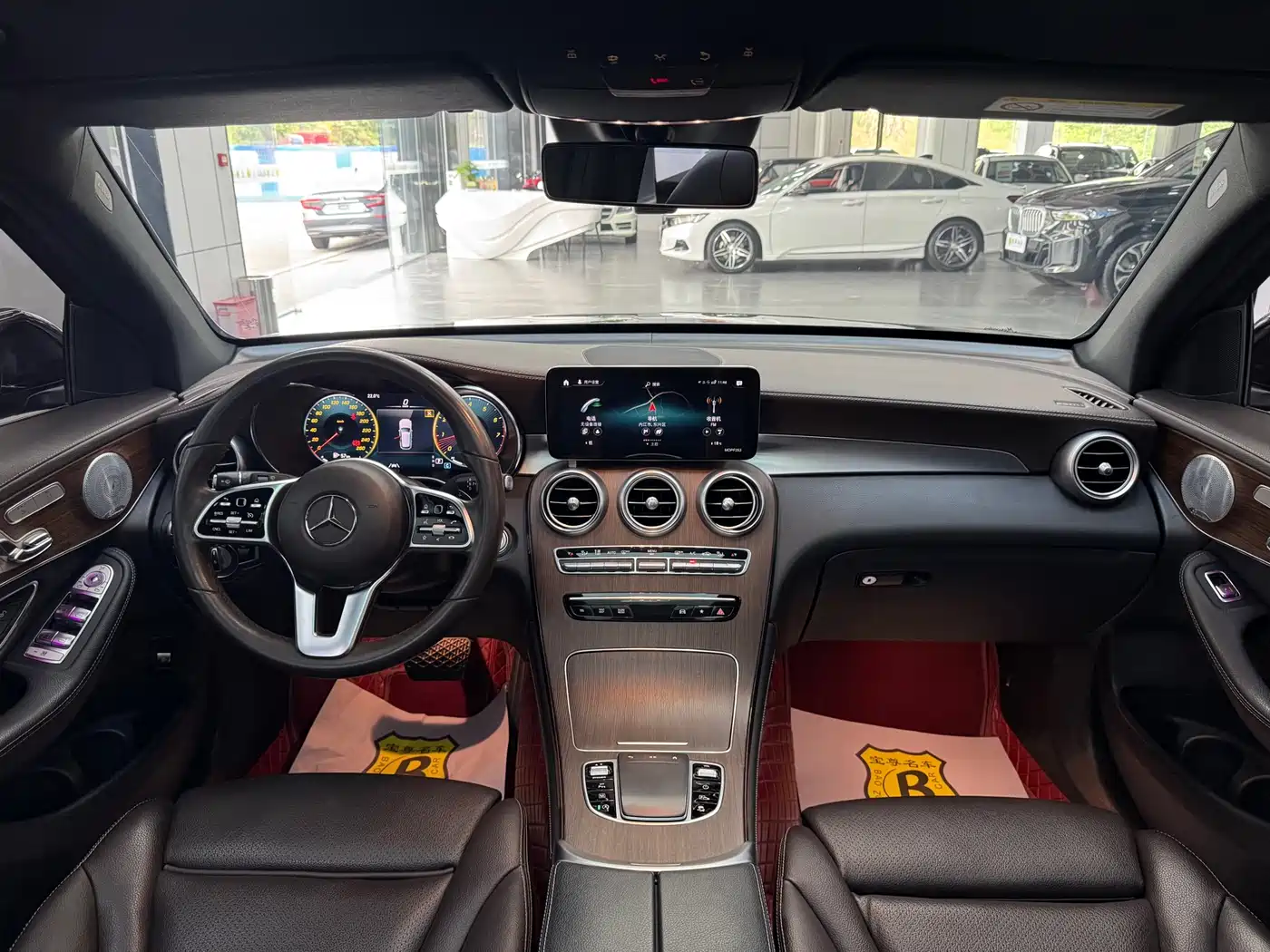 MERCEDES-BENZ GLC