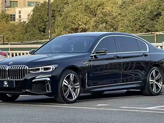 BMW 7 SERIES