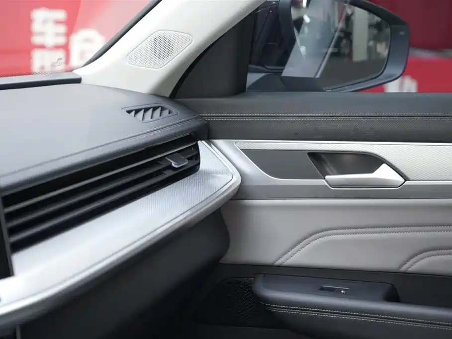 Volkswagen Talagon 2023 380TSI 4WD R-Line Touring Edition фото 17