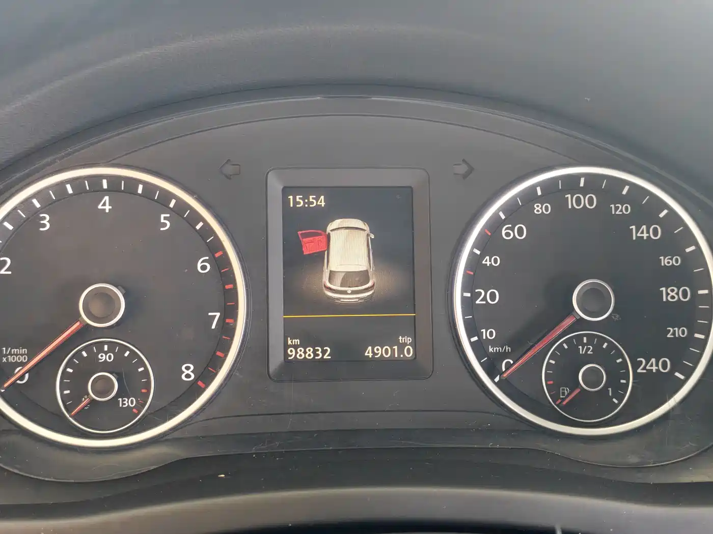 Volkswagen Tiguan 2015 1.8TSI Automatic 2WD Highline фото 9