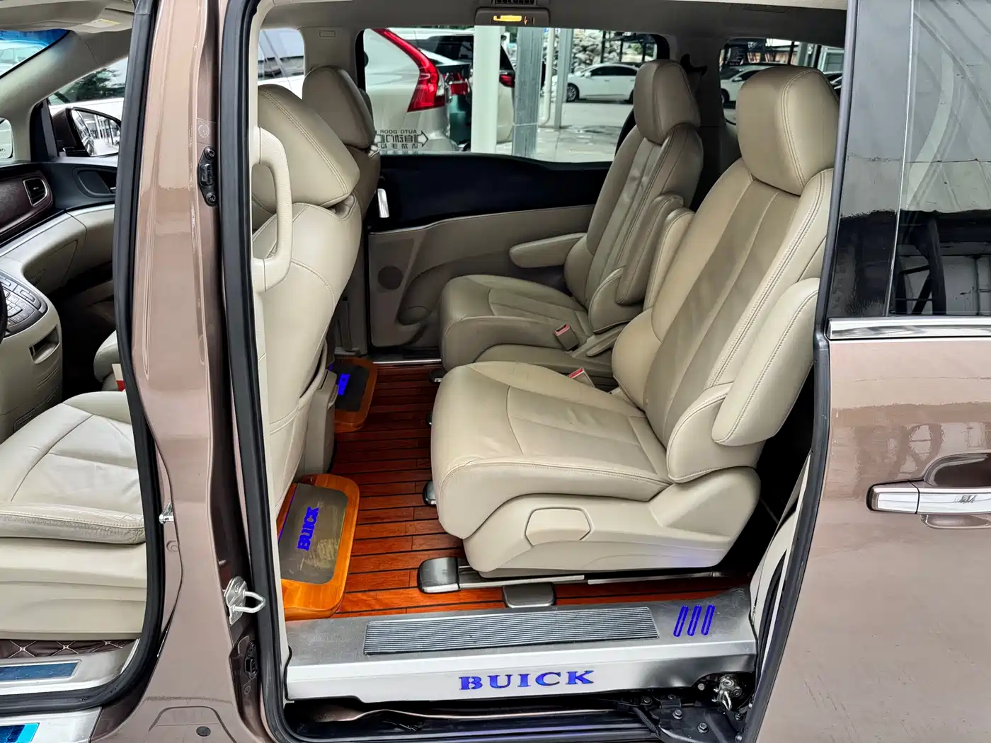 Buick GL8 2018 28T Luxury Model China VI фото 14
