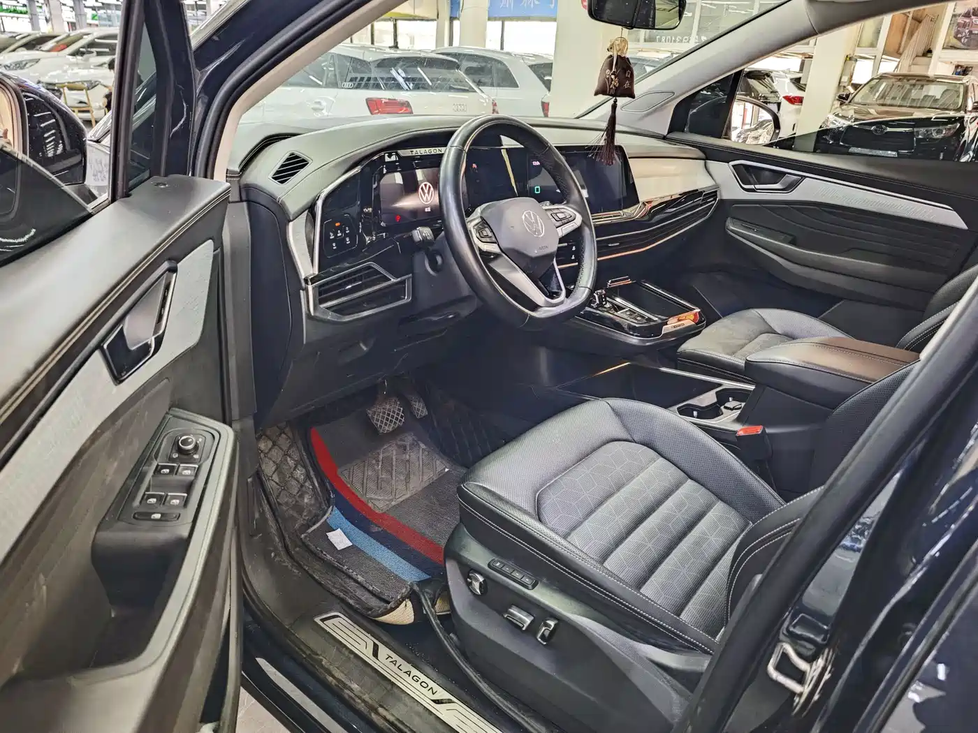 Volkswagen Talagon 2023 380TSI 4WD Luxury Pro Edition фото 7