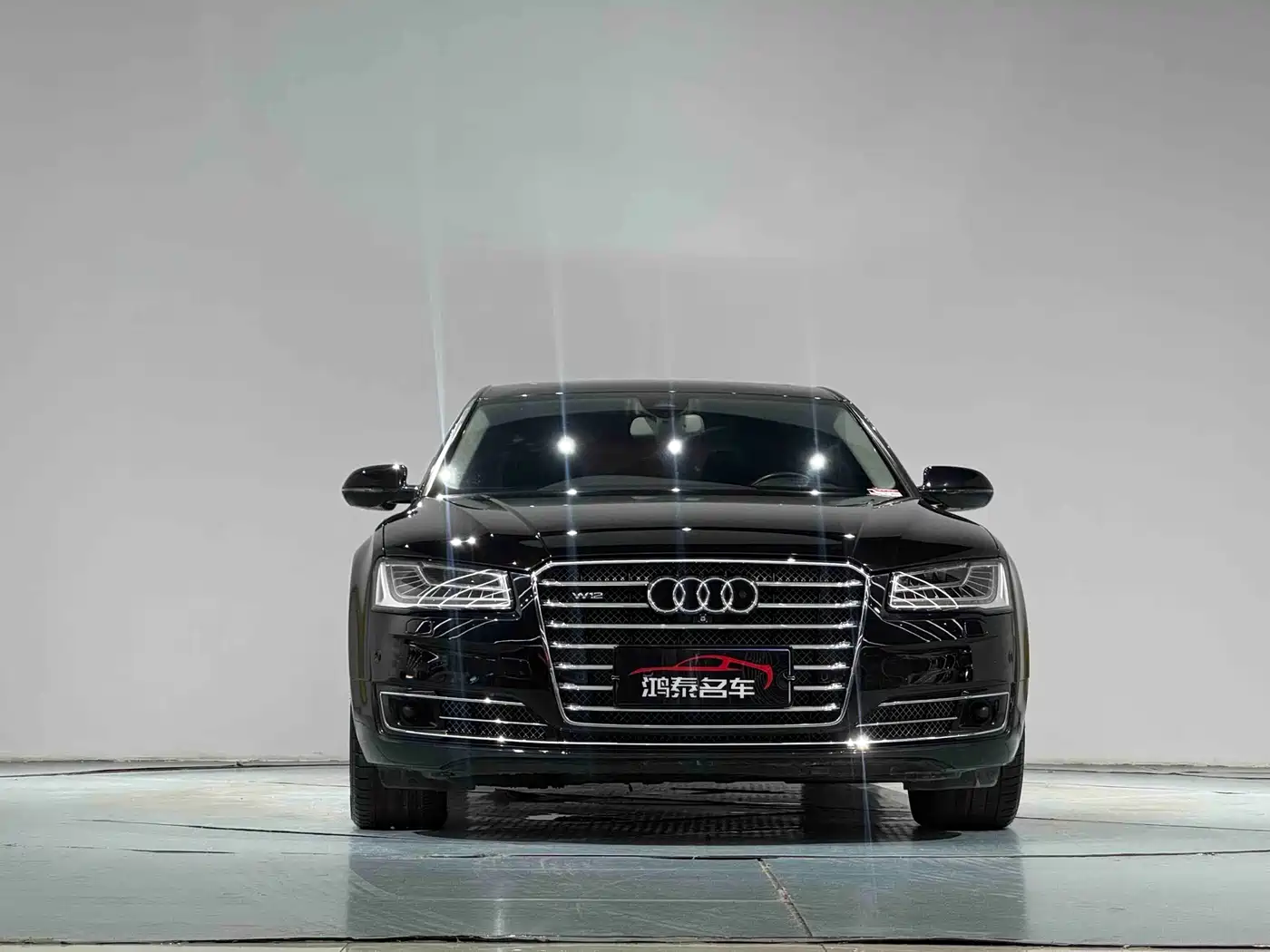 Photo 3 - Audi A8