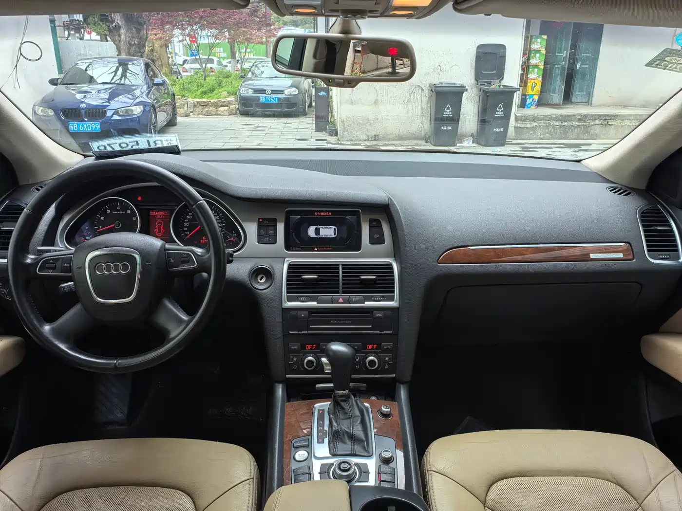 Audi Q7 2011 3.0 TFSI Technology (245kW) фото 12