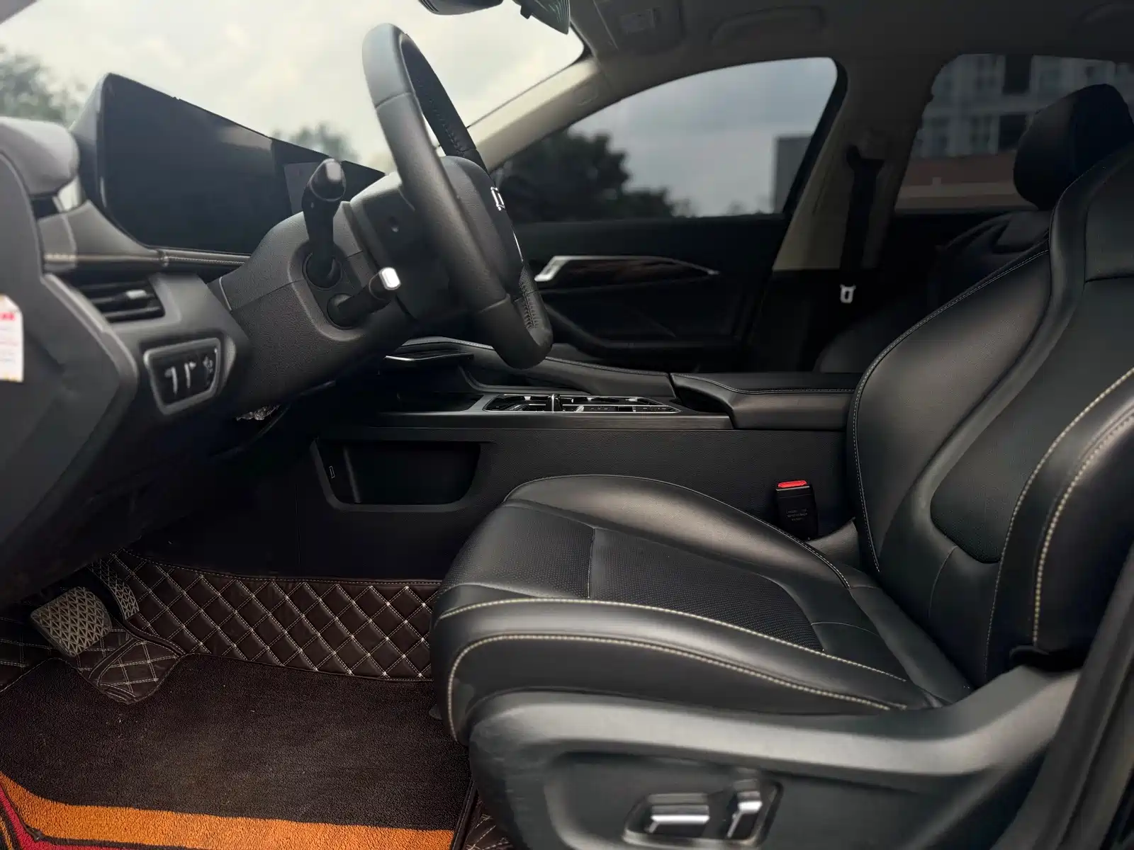 Photo 5 - Besturn B70