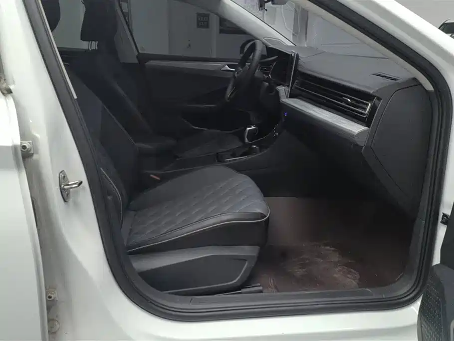 Volkswagen Sagitar 2023 300TSI DSG Surpassing Edition фото 8