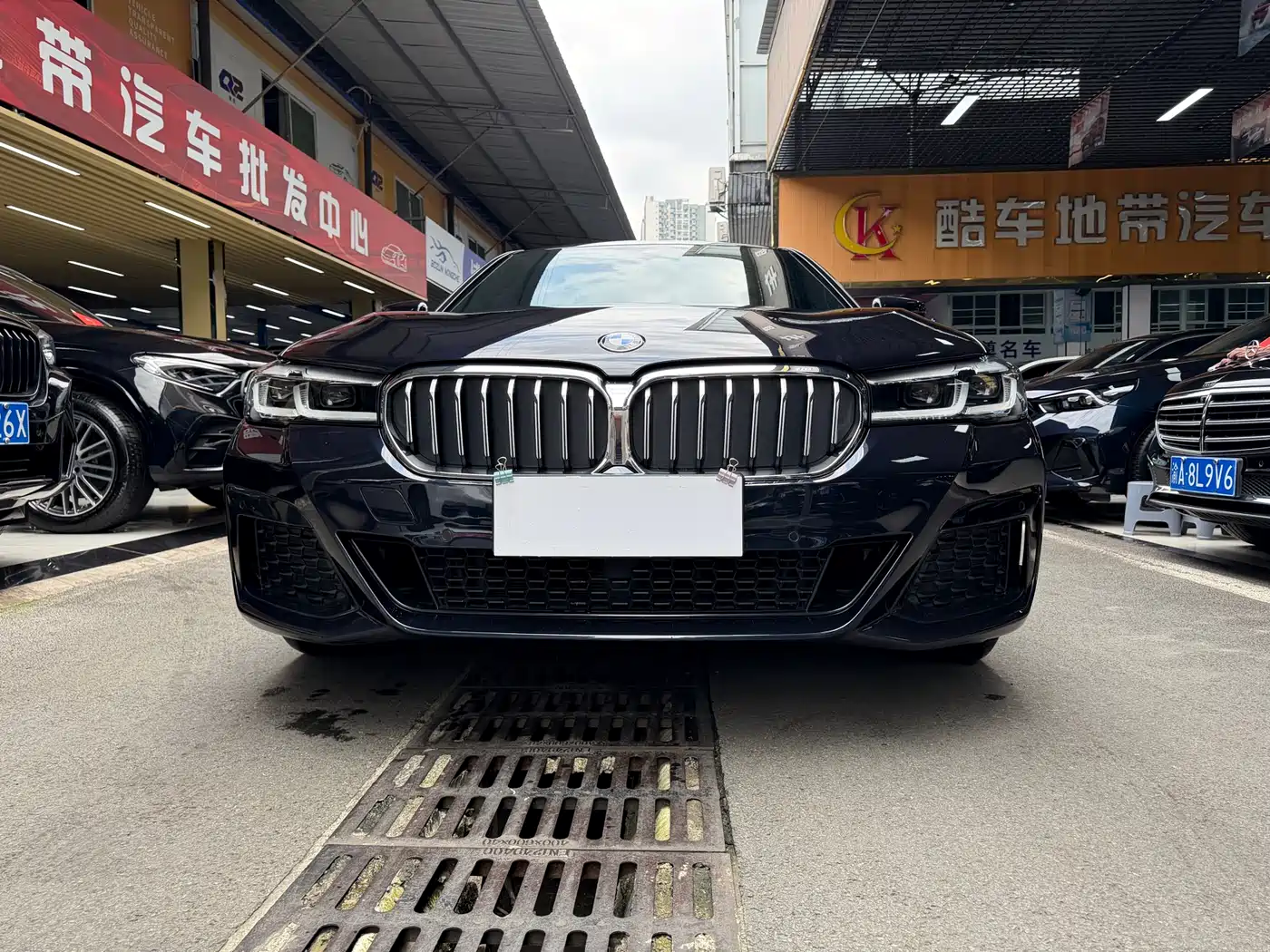 BMW 5 Series 2022 Model Second Facelift 530Li Leading M Sport Package фото 2