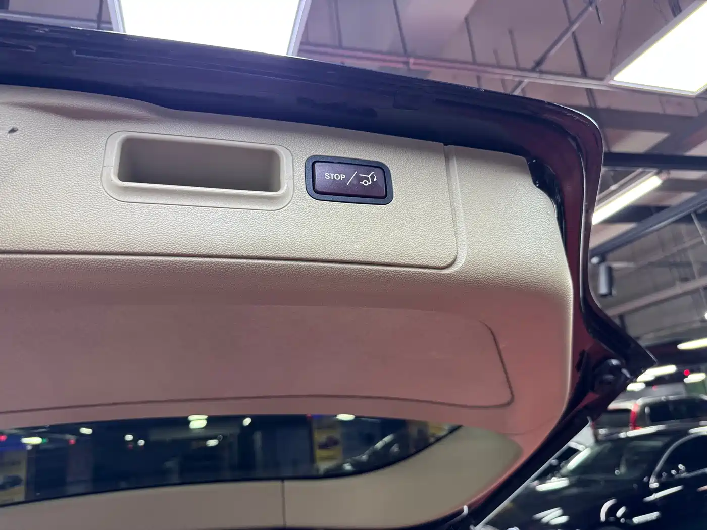 Mercedes-Benz R-Class 2015 R 400 4MATIC Business фото 31