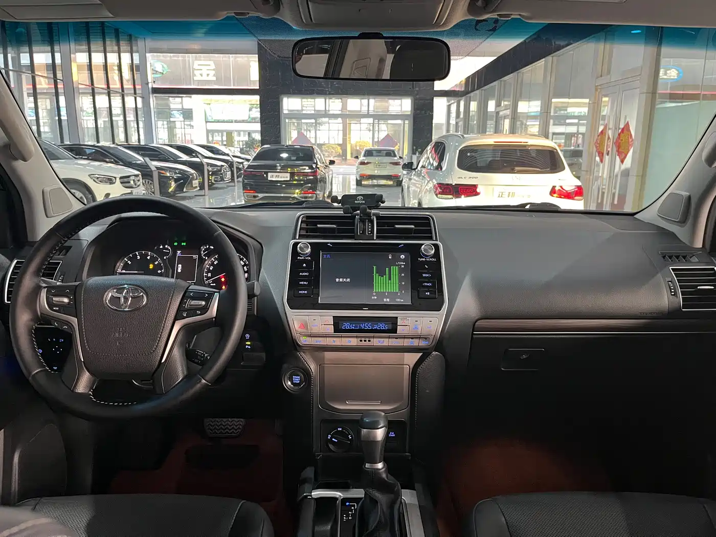 Toyota Prado 2018 3.5L Auto TX-L фото 8