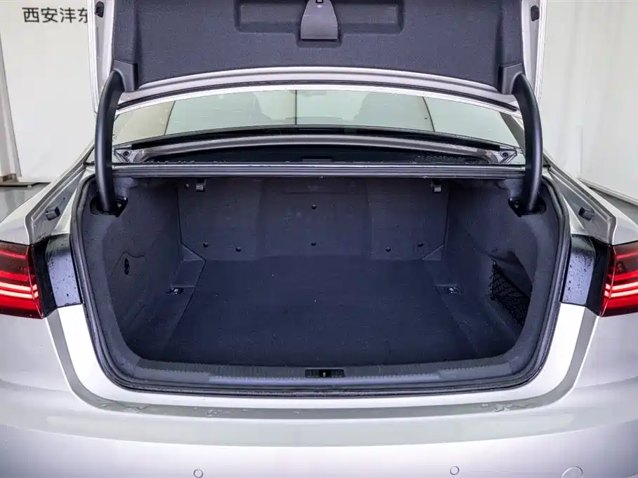 Audi A6L 2017 30 FSI Comfort фото 9