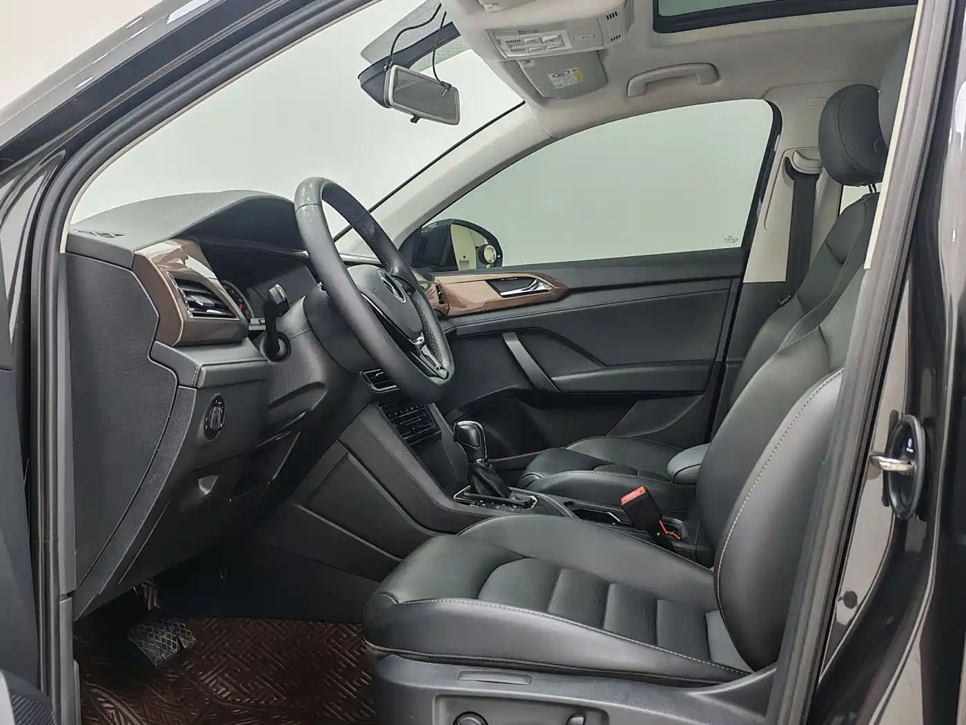 Volkswagen Tharu 2021 280TSI 2WD Luxury Plus фото 7