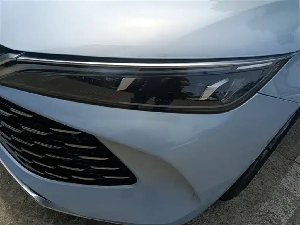 BYD Qin L 2024 DM-i 80KM Leading Edition фото 24