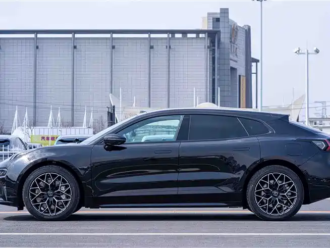 ZEEKR EXTREME KRYPTON 001