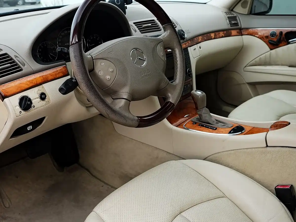 Mercedes-Benz E-Class (Import) 2006 E 500 Elegance фото 10