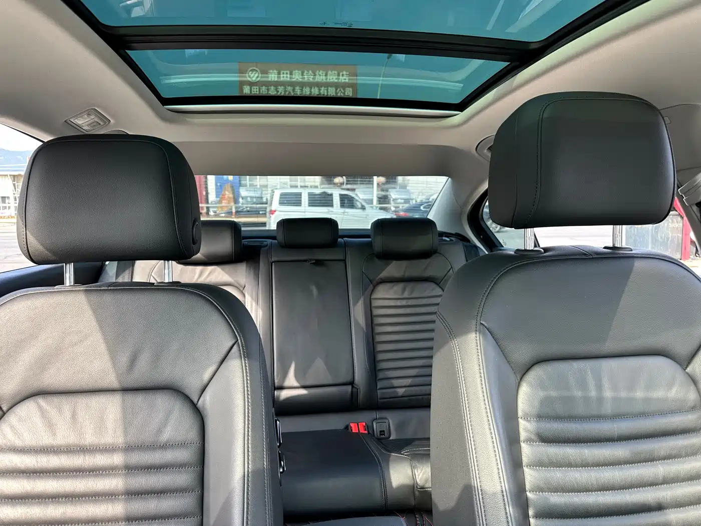 Volkswagen Magotan 2018 330TSI DSG Premium фото 13