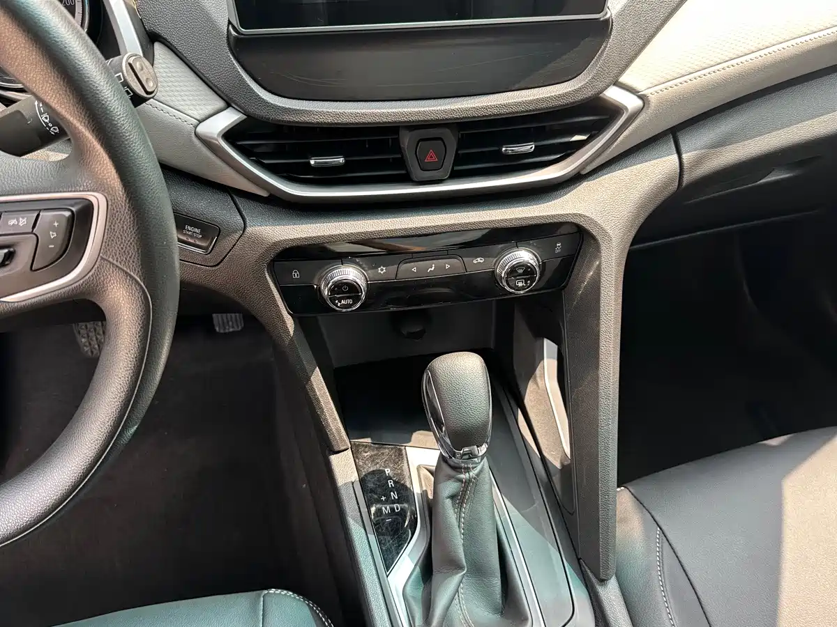 Chevrolet Volando 2023 2020 Mild Hybrid 530T Automatic Sport Edition (5+2 seater)