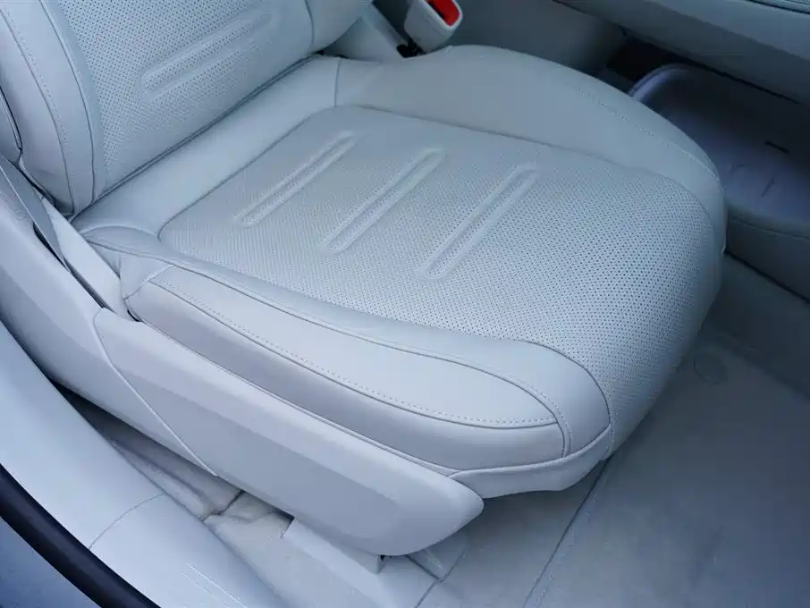 MERCEDES-BENZ EQS AMG