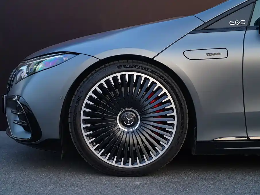 MERCEDES-BENZ EQS AMG