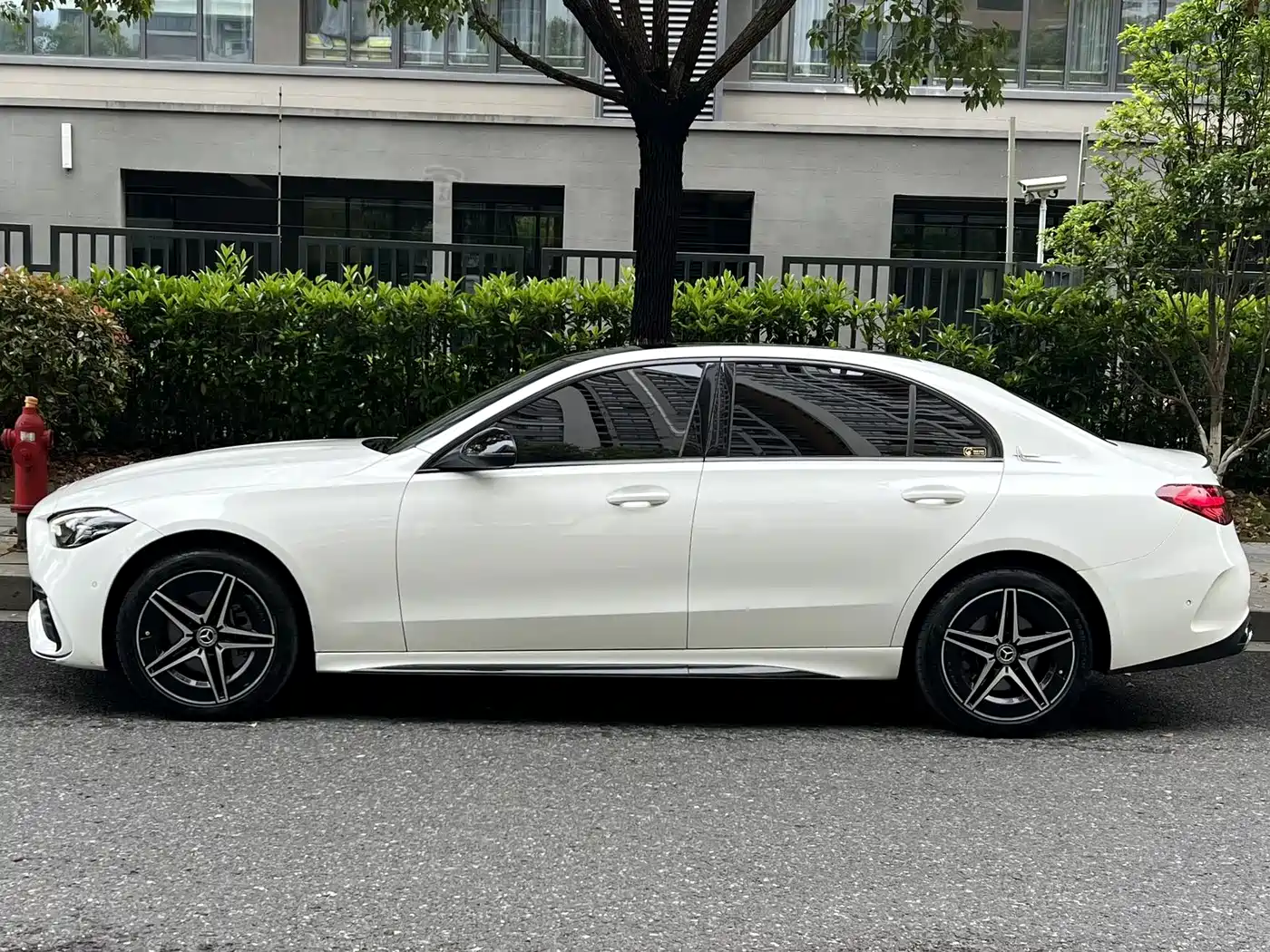 Mercedes-Benz C-Class 2023 C 260 L Night Edition Sport фото 3