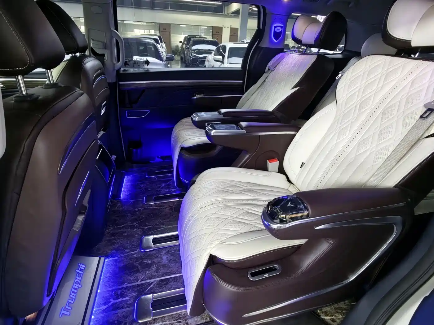 GAC Trumpchi Trumpchi M8 2021 Master Series 390T Prestige Edition фото 9
