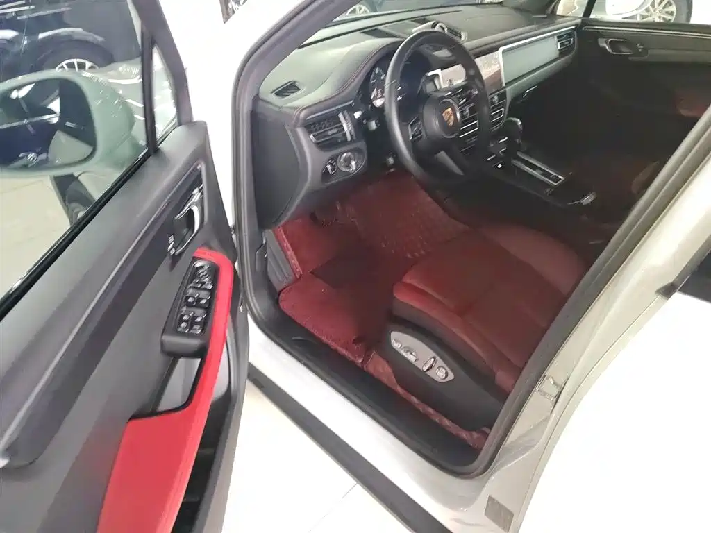 Porsche Macan 2022 Macan 2.0T фото 16