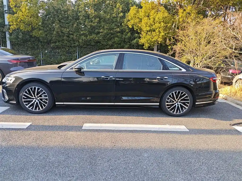 Audi A8 2024 Model A8L 55 TFSI quattro Flagship фото 15