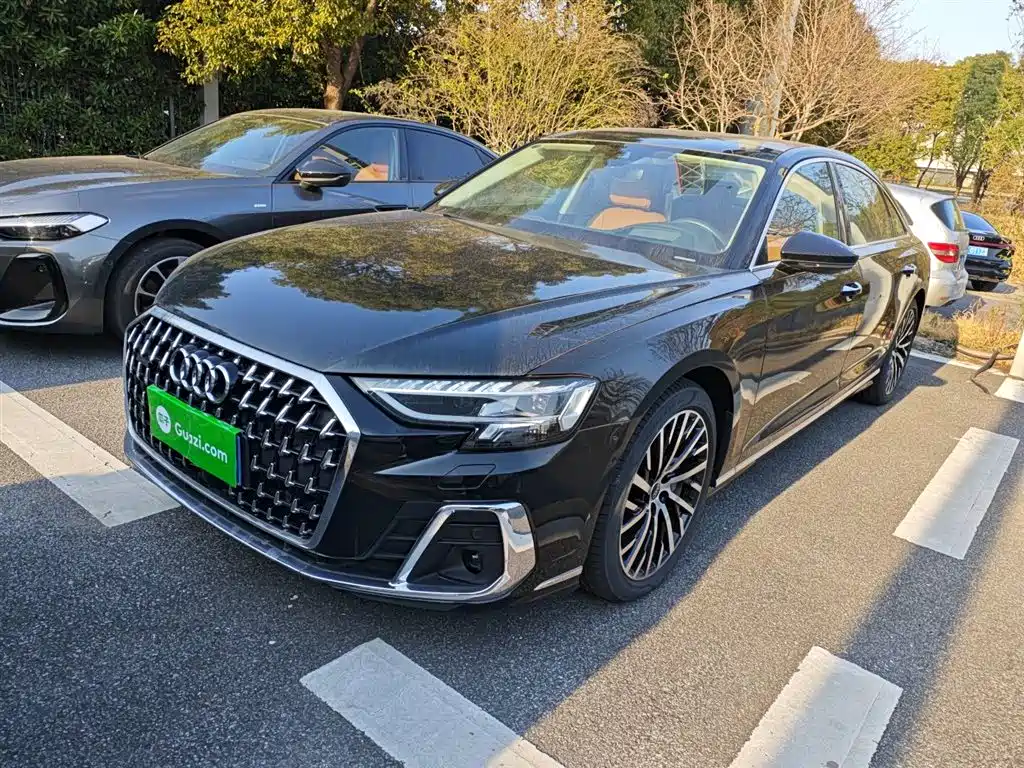 Audi A8 2024 Model A8L 55 TFSI quattro Flagship