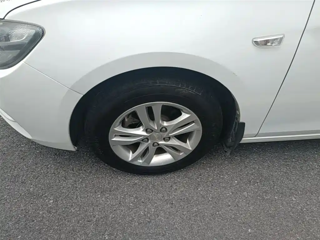 Chevrolet Cavalier 2016 1.5L Automatic Delight Edition фото 23