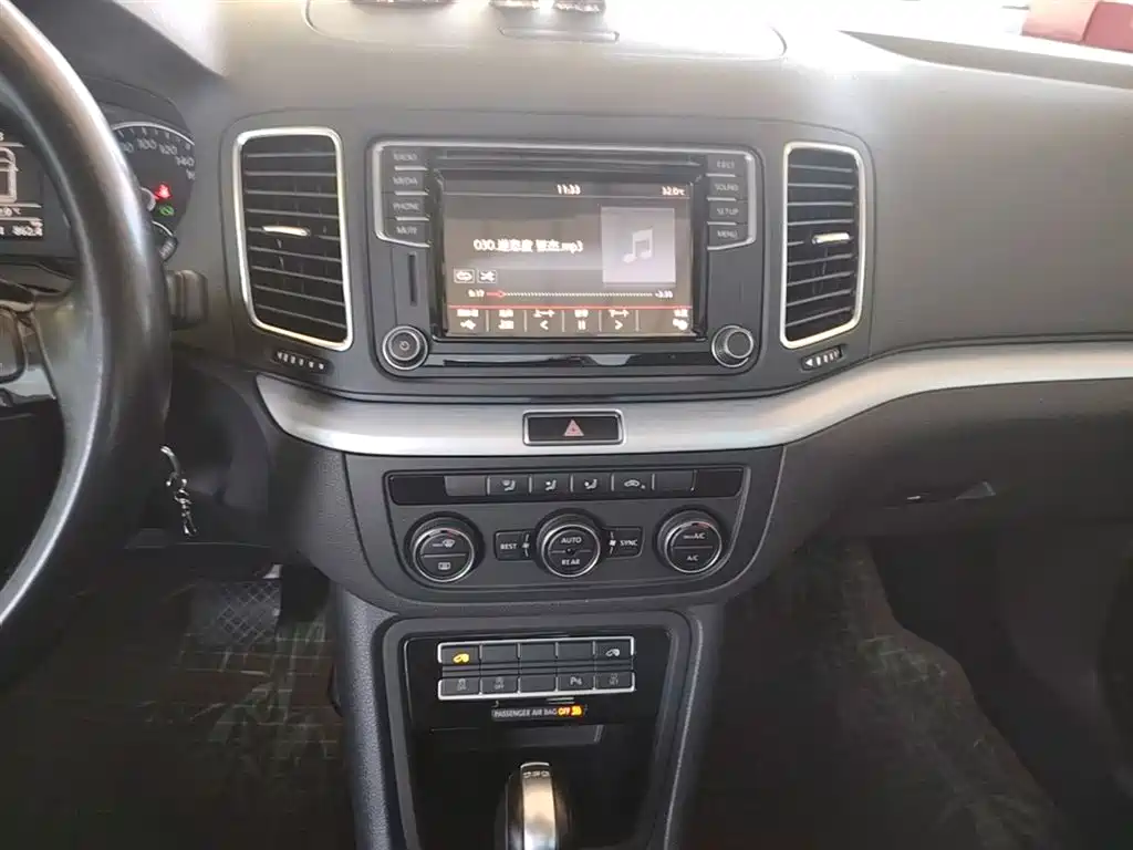 Volkswagen Sharan 2016 380TSI Comfort 7-seater фото 13