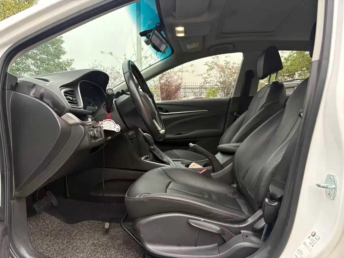 Buick Excelle 2019 18T Auto Connected Elite China VI фото 4