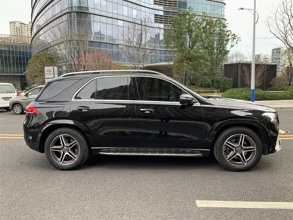 Mercedes-Benz GLE 2021 GLE 350 4MATIC Luxury фото 10