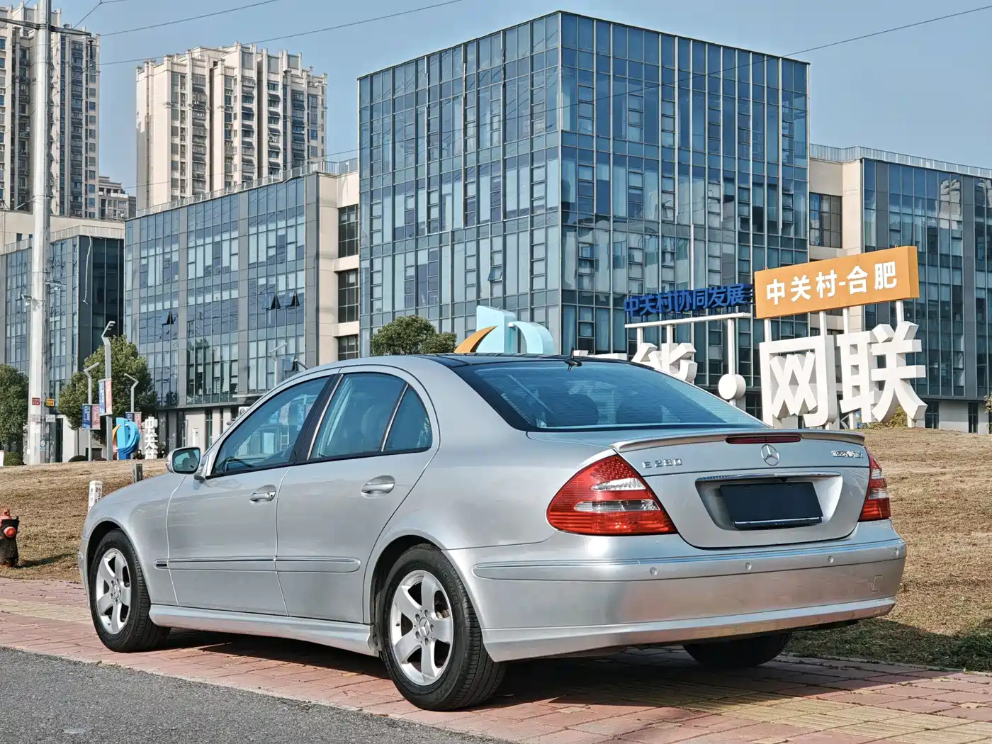 Mercedes-Benz E-Class 2005 E 280 фото 19