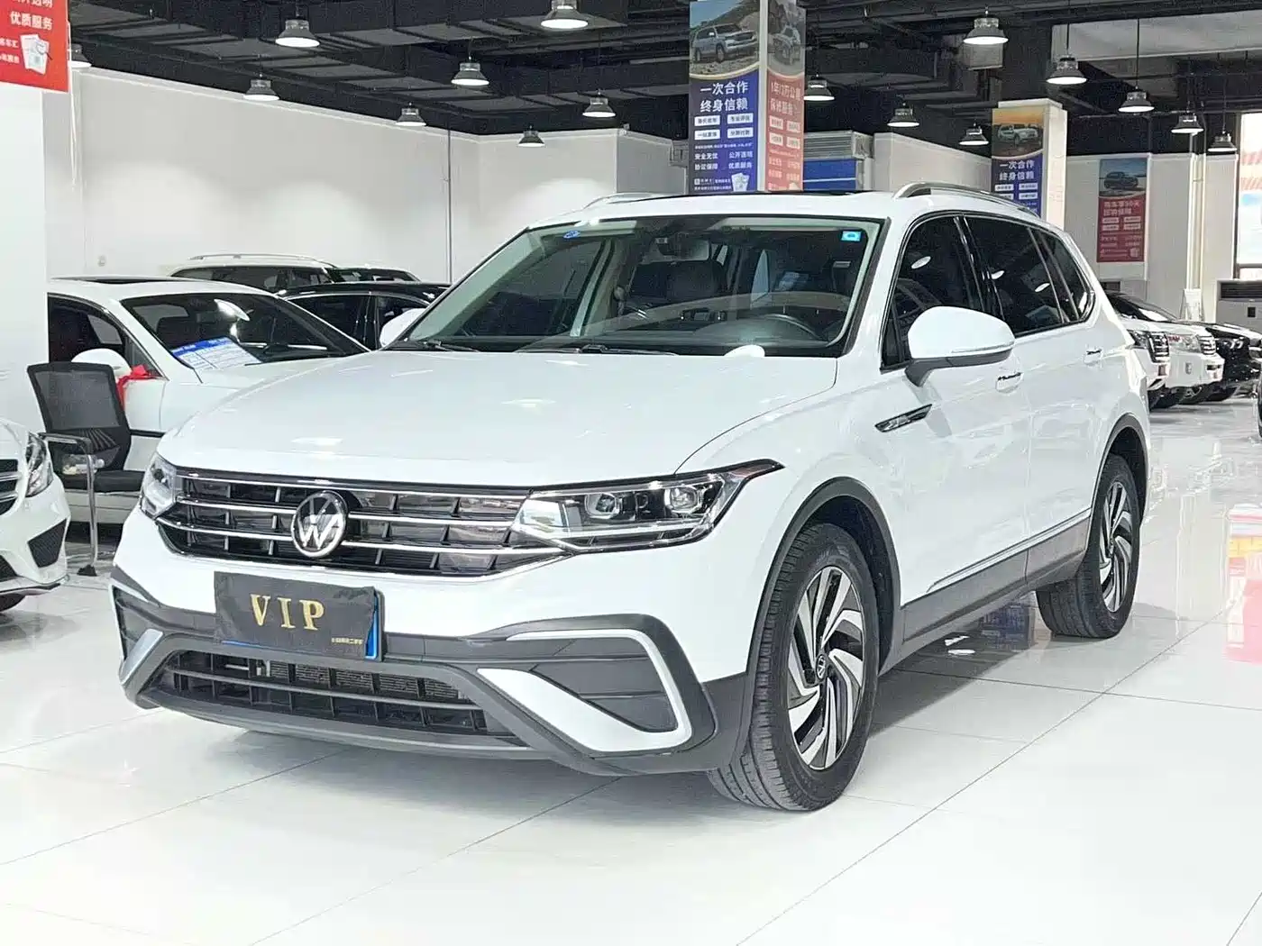 Volkswagen Tiguan L 2024 300TSI Auto 2WD Smart Edition