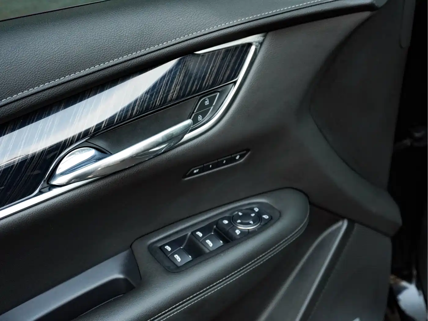 Cadillac XT6 2022 2.0T 6-Seater 4WD Luxury Edition фото 14
