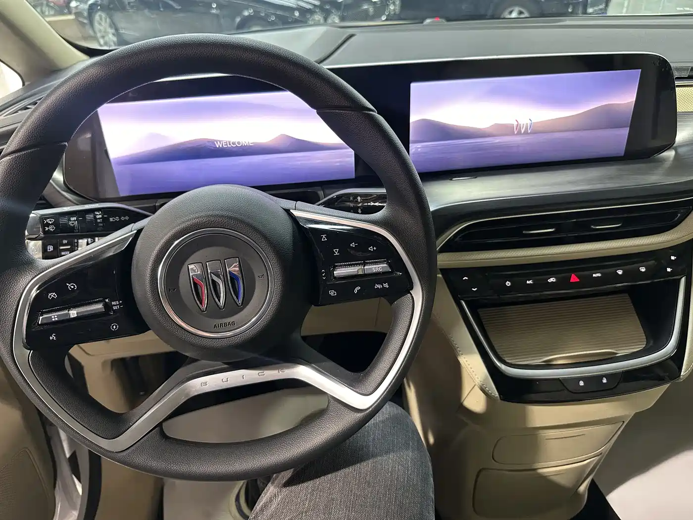 BUICK GL8 NEW ENERGY