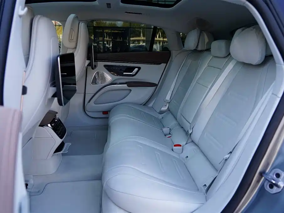 MERCEDES-BENZ EQS AMG