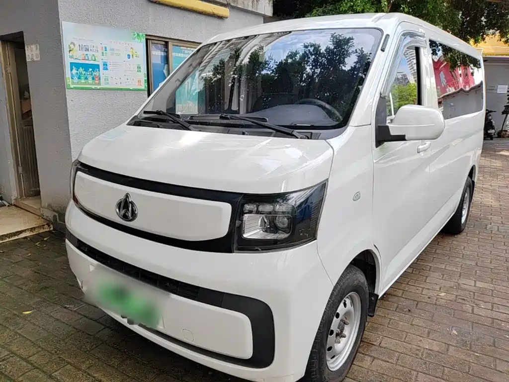 Changan Kaicheng Changan Ruixing EM60 2025 2025 Passenger Version Comfort 6-Seater 300km with Lift-up Tailgate