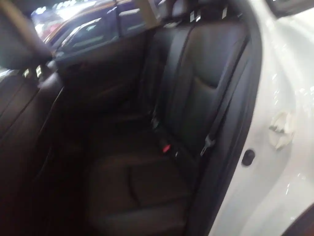 Toyota Frontlander 2023 2.0L CVT Elite Edition фото 17