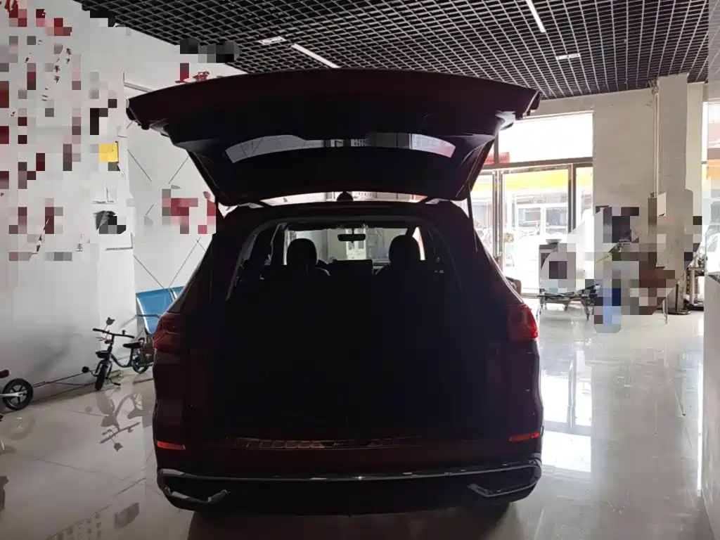 Photo 19 - Haval M6