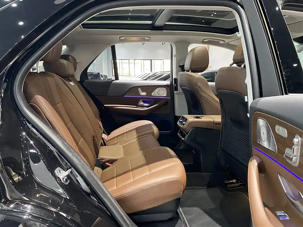 Mercedes-Benz GLE 2024 GLE 450 4MATIC Fashion фото 13