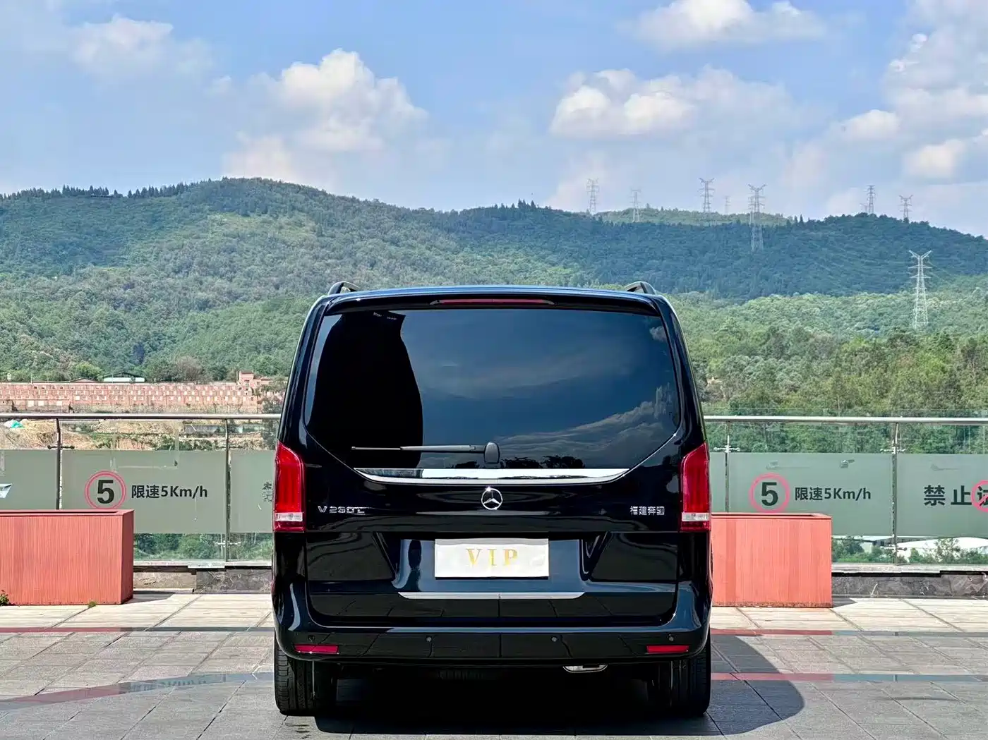 Mercedes-Benz V-Class 2022 V 260 L Long Wheelbase Prestige Edition фото 16