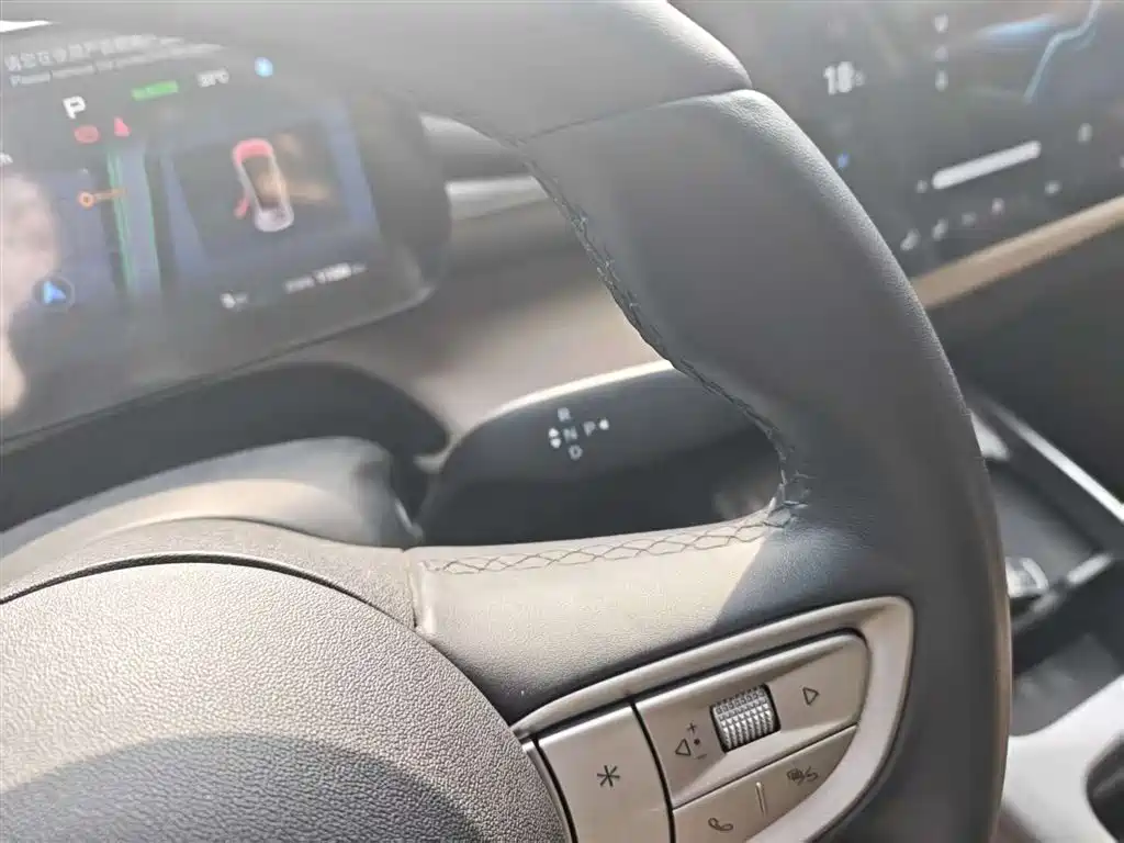 BYD Dolphin 2025 Smart Drive Edition 410km Fashion Version фото 10