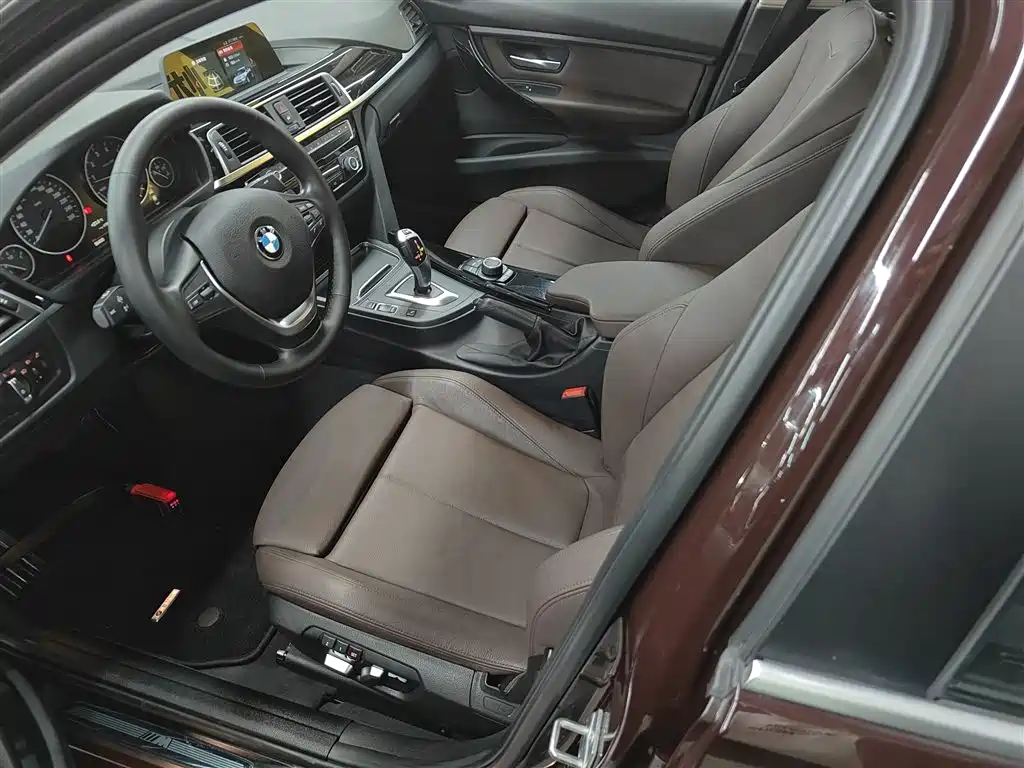 BMW 3 Series 2018 320Li Fashion Style фото 11