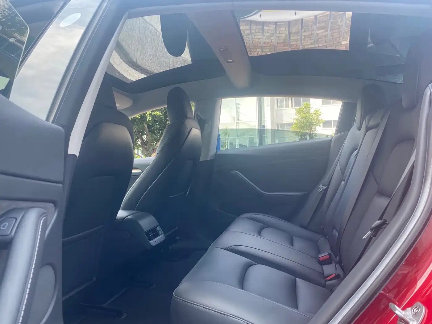 Фото 7 - Tesla Model 3