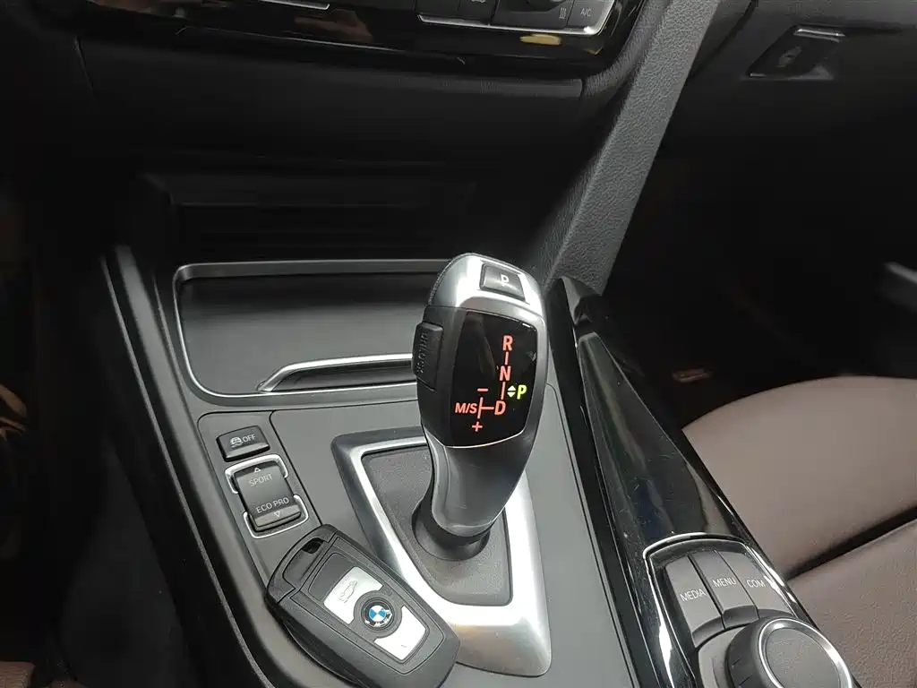 BMW 3 Series 2018 320Li Fashion Style фото 10